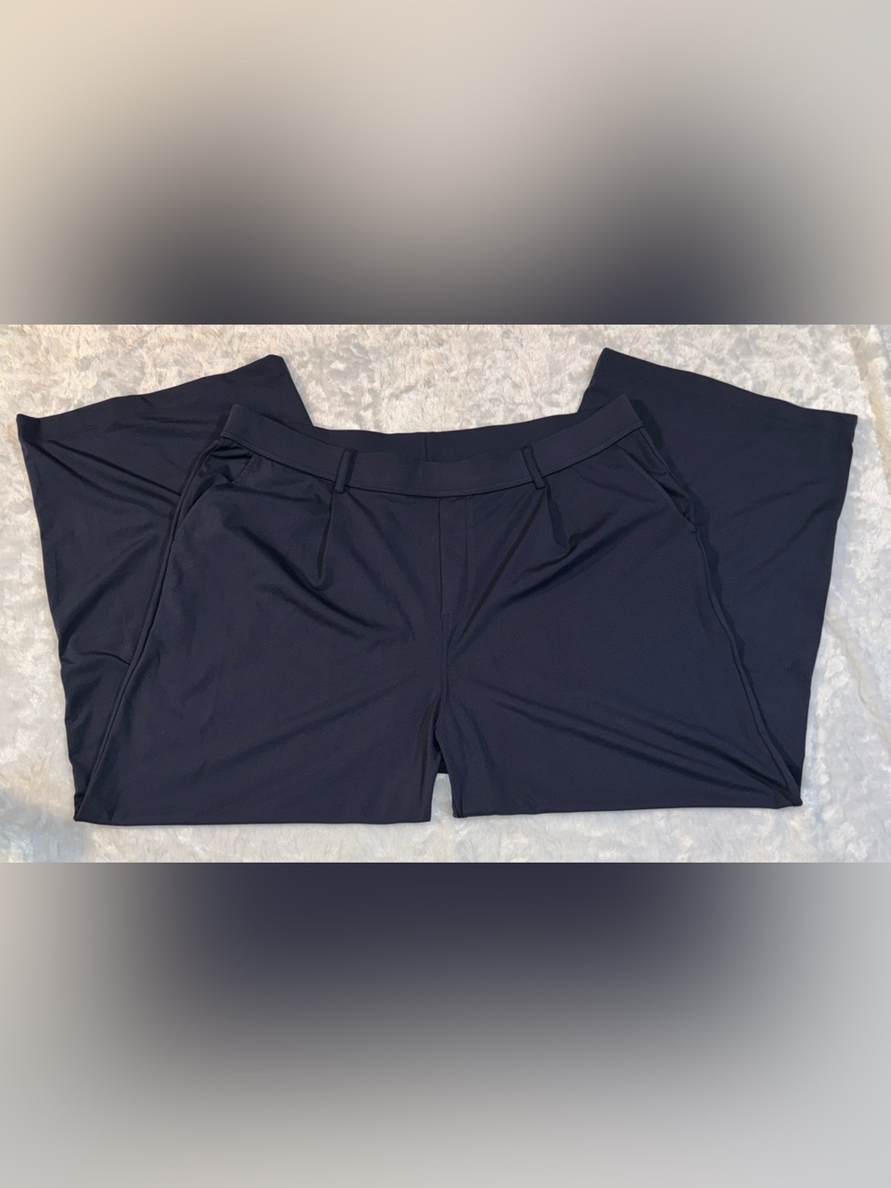HALARA Wide Leg Pants in Deep Navy